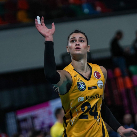Katarina Dangubić mora na operaciju