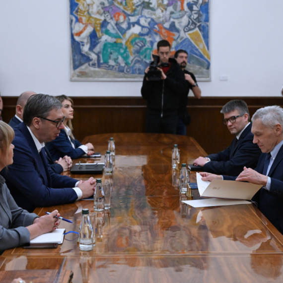 Vučić se sastao sa ruskim ambasadorom FOTO