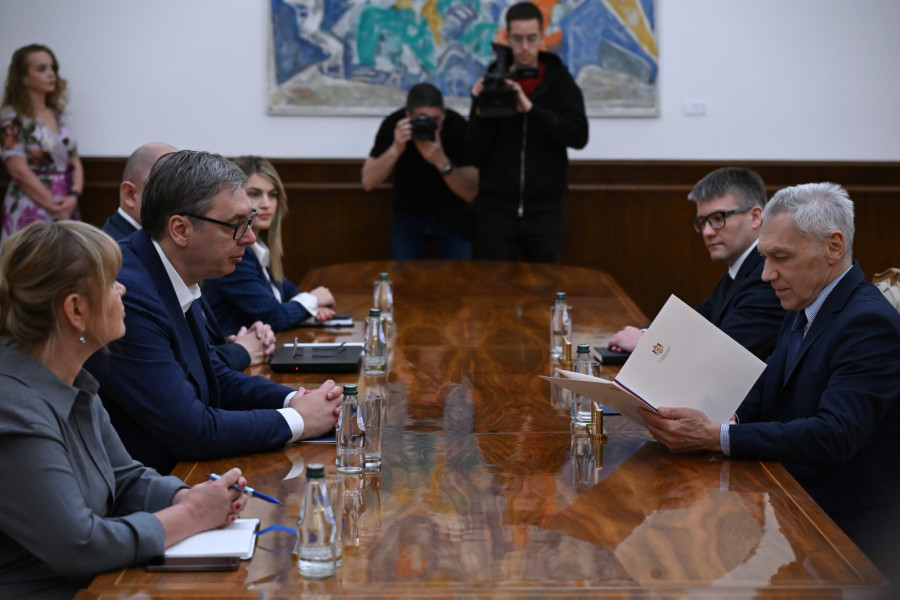 Vučić predao pismo za Putina Bocan-Harčenku: Ovo su ključne poruke koje je uputio ruskom predsedniku FOTO