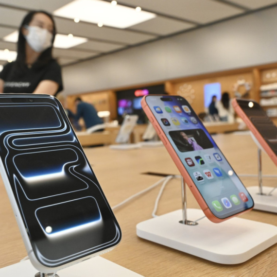 iPhone "razvalio" konkurenciju