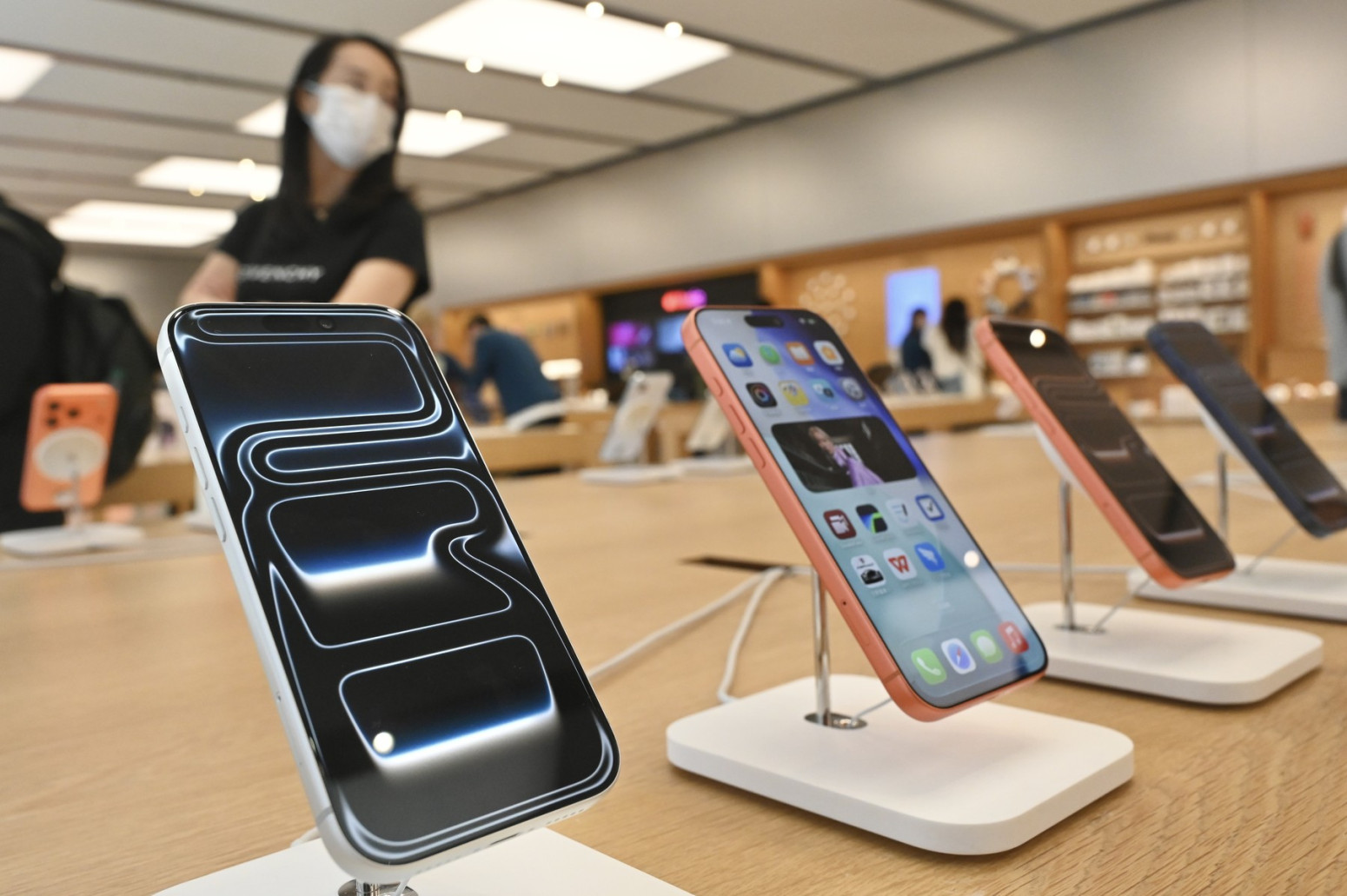 Imate jedan broj, a dva iPhone-a? Uskoro to neće biti problem!