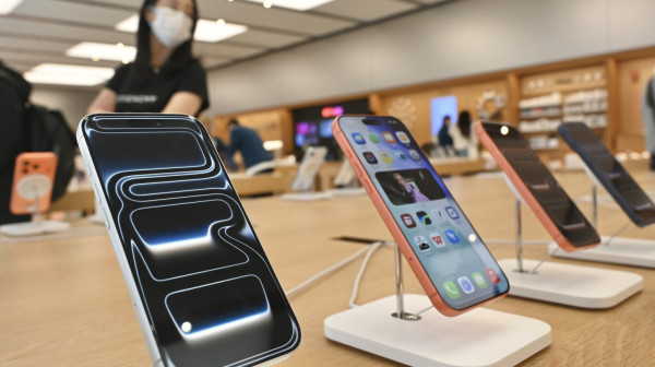 iPhone "razvalio" konkurenciju