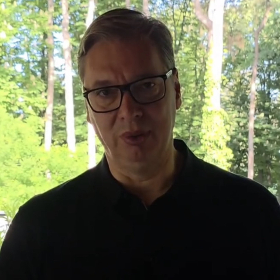 Vučić: "Važan dan za Srbiju"; "Potpisujemo komercijalni ugovor za brzu saobraćajnicu Karađorđe" VIDEO