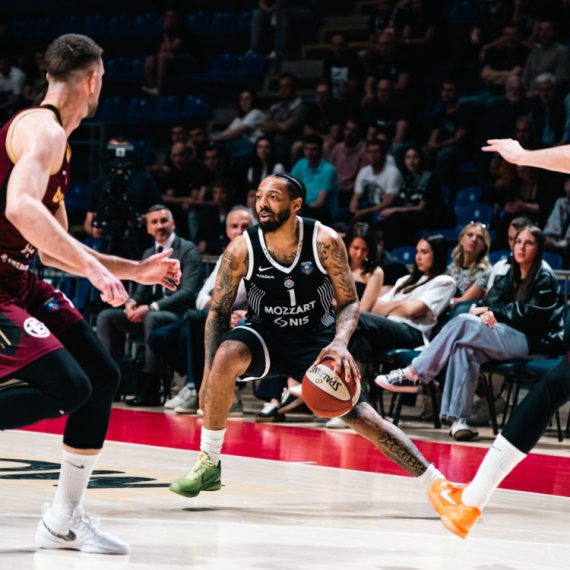 Neverovatan start – Partizan bio na -10, Kalates "iščupao" situaciju!
