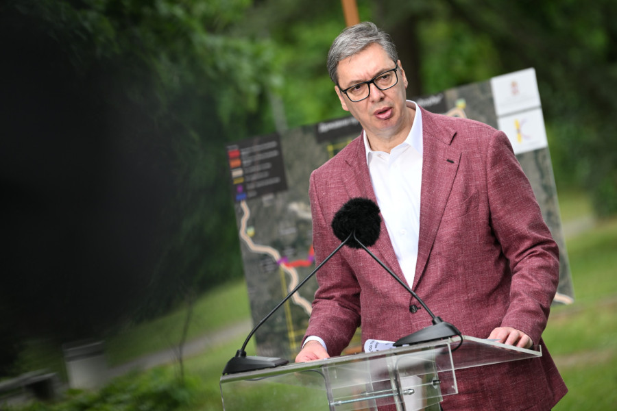 Vučić: Vožd Karađorđe povezuje Beograd i Šumadiju; Uradili smo više od 1.000 kilometara novih auto-puteva