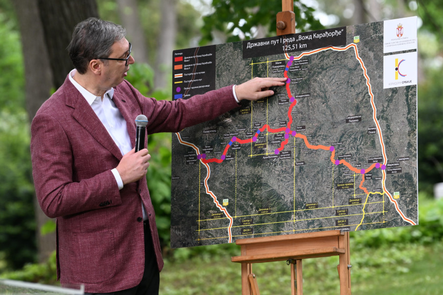 Vučić: Vožd Karađorđe povezuje Beograd i Šumadiju; Uradili smo više od 1.000 kilometara novih auto-puteva
