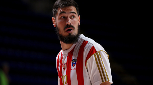 Zvezda bez trojice napada COL u Pioniru