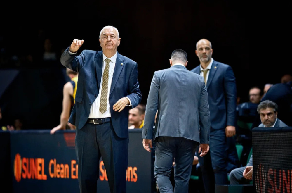 Šakotin AEK u finalu Lige šampiona!