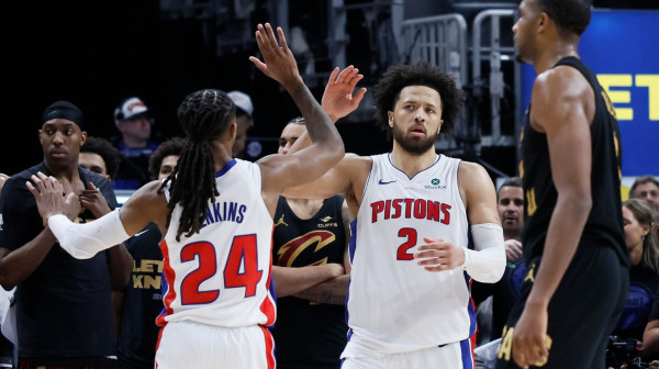 Detroit nezaustavljiv: Pistonsi na krilima Keningema i Hejsa pregazili Klivlend za 2:0! VIDEO