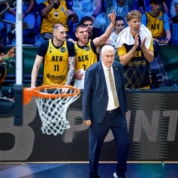 Šakota oprezan:  "Srećni smo, ali nije pametno da se slavi"