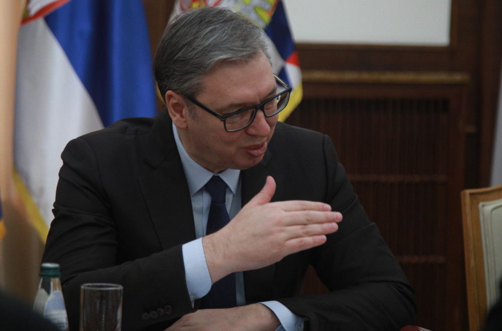 Znaš ti ko sam ja ide u zaborav!; Vučić najavio portal gde će građani moći da mu prijave bahate funkcionere