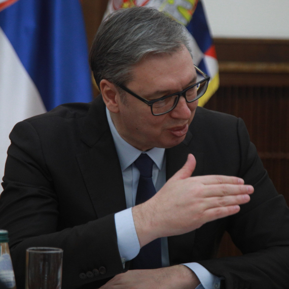 "Znaš ti ko sam ja" ide u zaborav!; Vučić najavio portal gde će građani moći da mu prijave bahate funkcionere