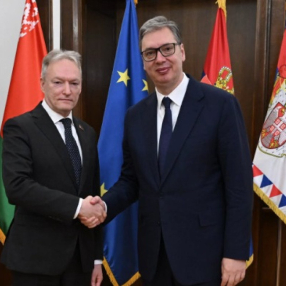 Vučić razgovarao sa ambasadorom Belorusije; "Zahvalan sam na podršci Srbiji" FOTO
