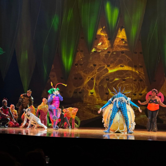 Publika ostala bez daha u prepunoj Beogradskoj areni: Cirque du Soleil predstavom "OVO" oduštevio gledaoce