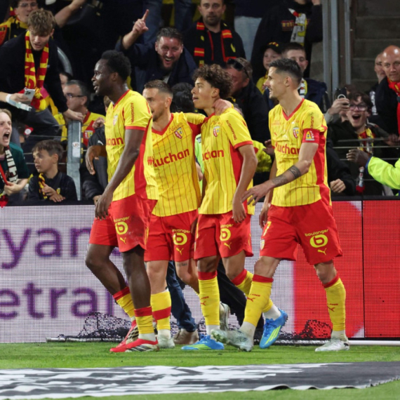 Magija u Lensu – klinac ušao da debituje, dao gol posle 14 sekundi i overio LŠ! VIDEO