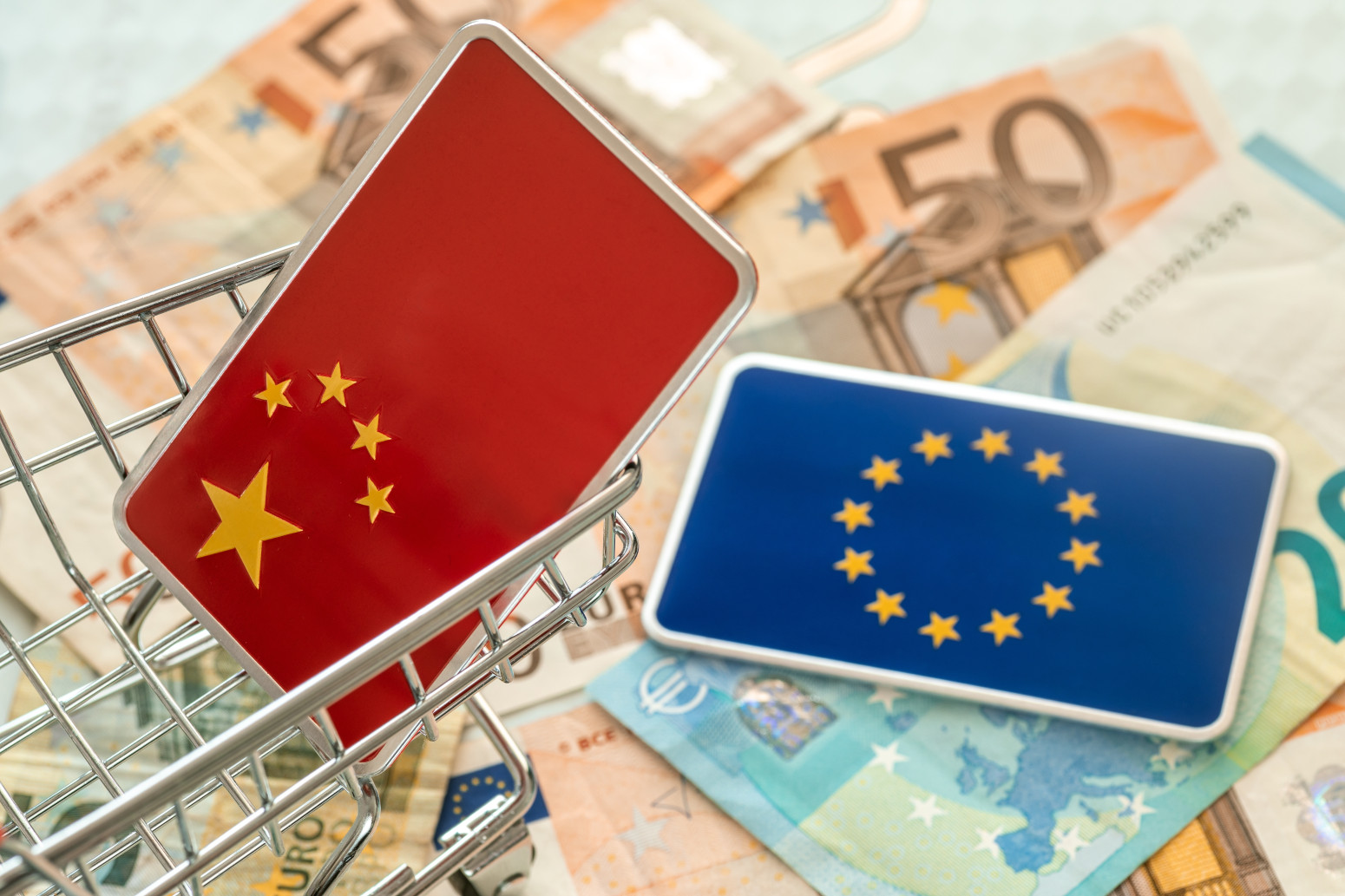 EU preplavljuje uvoz robe iz Kine, deficit dostiže 360 milijardi evra