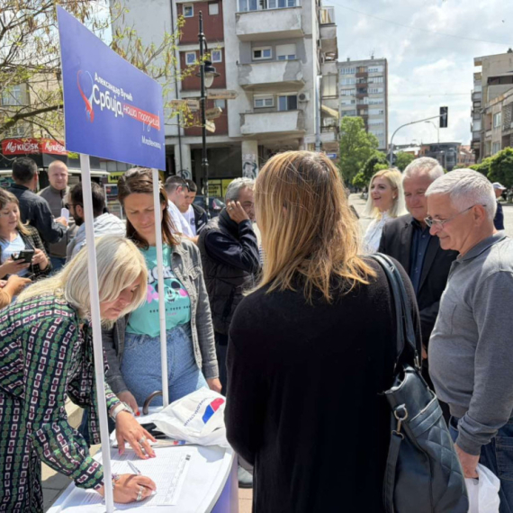 Dok blokaderi ruše i napadaju aktiviste, pristojna Srbija neguje prave vrednosti