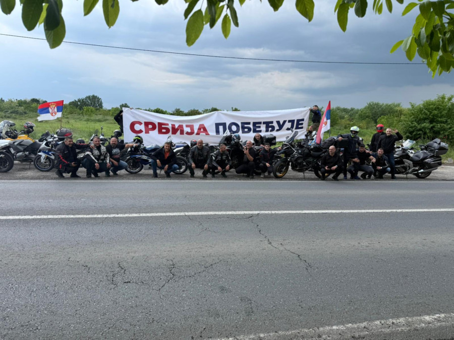 Srbija pobeđuje osvanulo širom Beograda; Moćna poruka u Zemunu, Batajnici, Zvezdari, Surčinu... FOTO/VIDEO