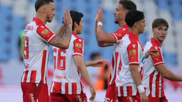 Arnautović dao gol i pogodio prečku