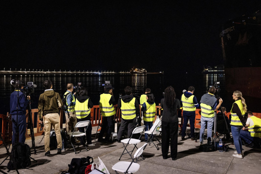 Ovo su prve fotografije kruzera smrti na Tenerifima; Počela evakuacija putnika FOTO