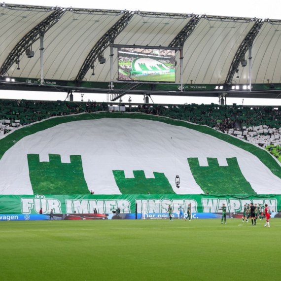 Bundesligaš poslušao navijače i promenio logo VIDEO