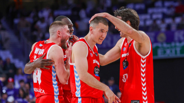 Srbi i Hrvati srušili Real – Sani Aranitović MVP! VIDEO