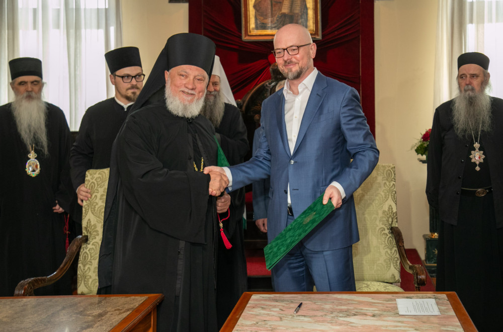 Kompanija NIS poklanja SPC zemljište manastira Vojlovica u Pančevu FOTO