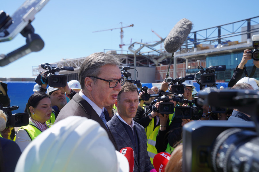 Vučić o EXPO 2027: Očekujemo više od 120.000 posetilaca vikendom, desetine hiljada volontera... FOTO