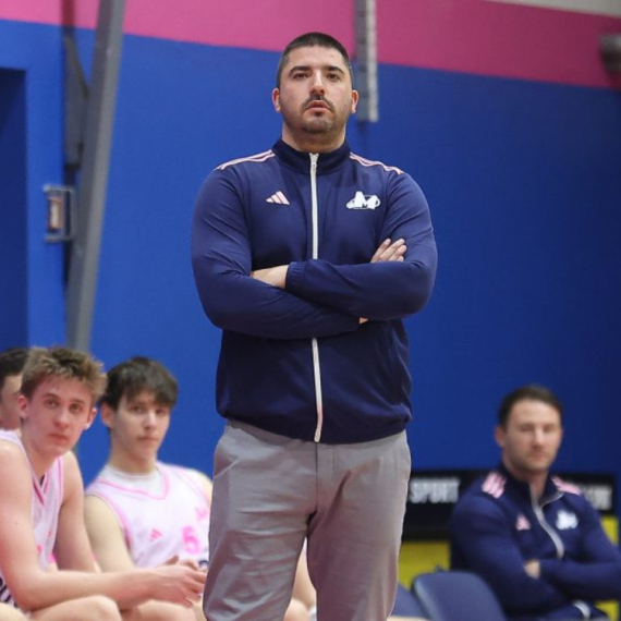 Trener koji je osvojio sve i sezonu završio sa 28-0
