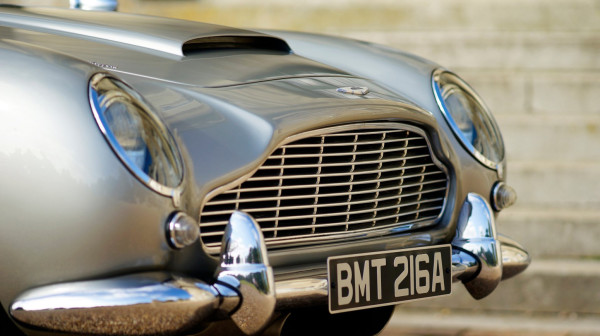 Da li će Džejms Bond uskoro voziti "kineski" auto? Aston Martin u ozbiljnim problemima