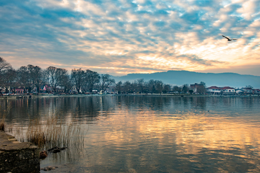 Upozorenje turistima u Grčkoj: Divlja životinja primećena uz poznato jezero FOTO