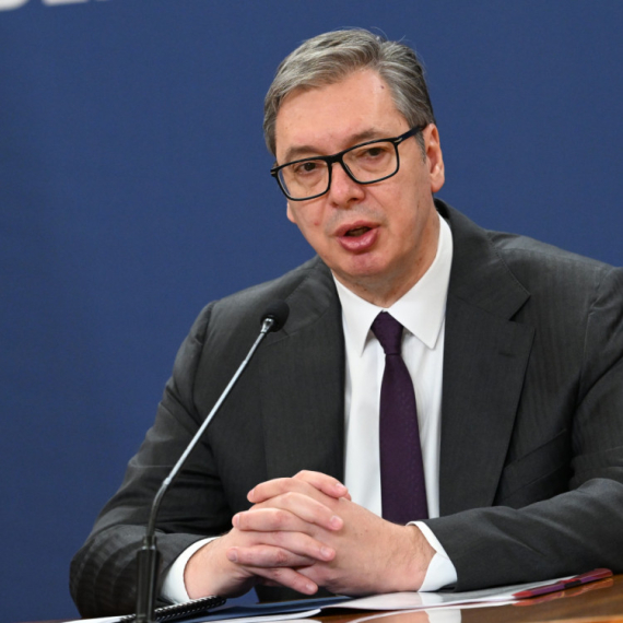 Vučić uputio telegram saučešća povodom smrti Dragoljuba Mićunovića