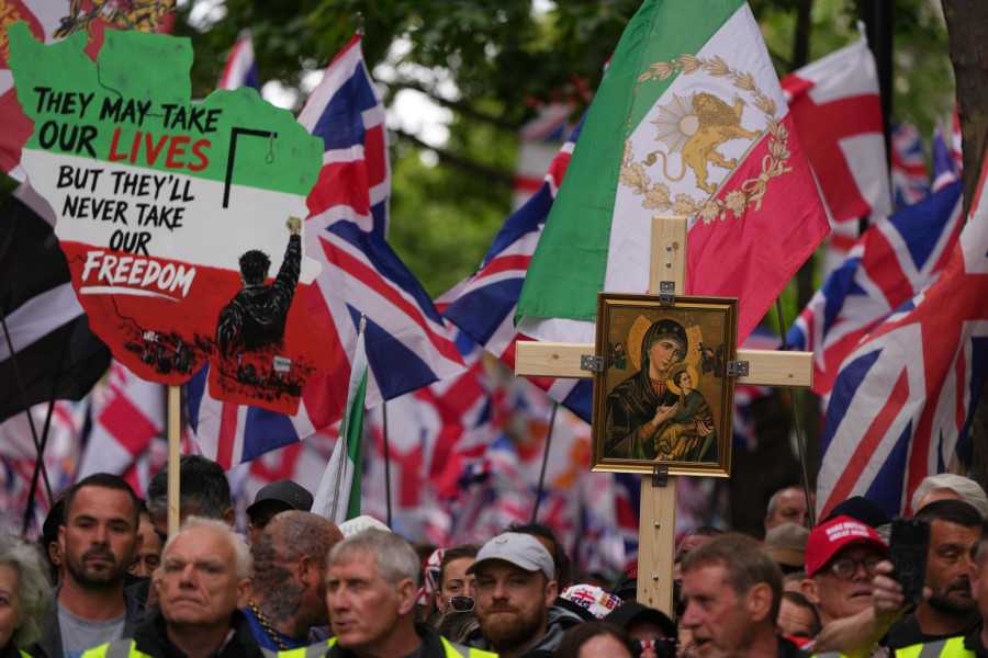 London gori: Desničari i pro-palestinski demonstranti na ivici sukoba FOTO/VIDEO