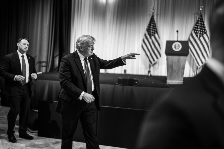 Neviđen skandal u Americi; Trampa optužuju za korupciju epskih razmera; U priči i Melanija
