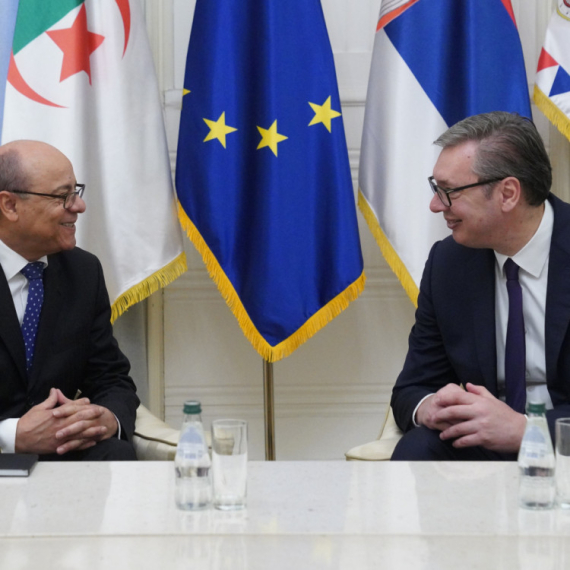 Vučić primio u oproštajnu posetu ambasadora Alžira: "Srbija visoko ceni iskreno prijateljstvo" FOTO