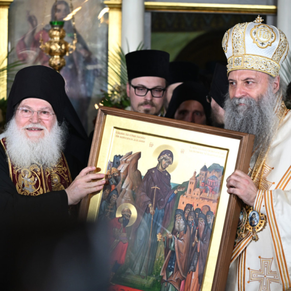 Iguman Jefrem poručuje Srbima: Časni pojas čini čuda gde god ide, dešavalo se da leči bolesne i donosi decu