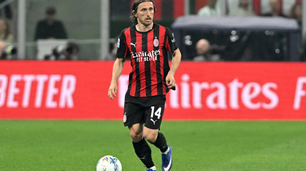 Ostaje samo pod uslovima: Modrić čeka Milan