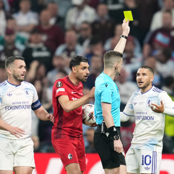 Finale Liga Evrope – tri kartona za 20 minuta
