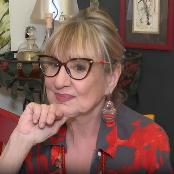 "Može odlično da se zaradi"; Književnica Zorana Šulc otkrila kako je otvorila profil na sajtu za odrasle
