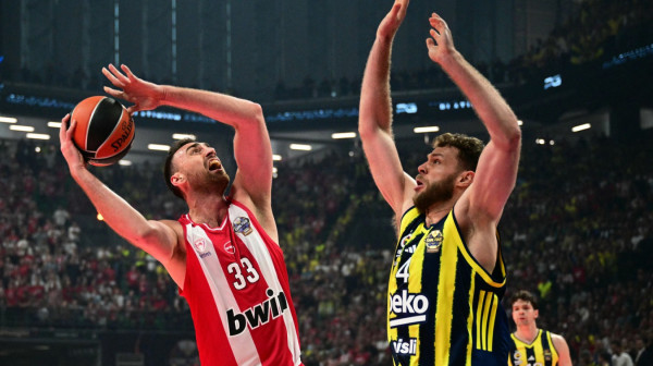 Košmar Fenera u Atini – Oly ne prašta ništa!