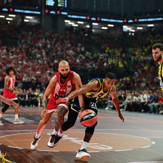 Olimpijakos skinuo Fener sa trona i najavio skidanje prokletstva!