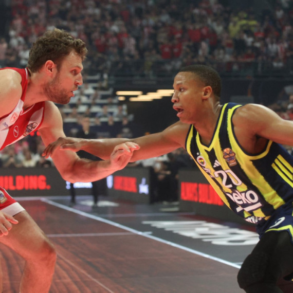 Vezenkov u MVP modu, Olimpijakos bliži finalu!