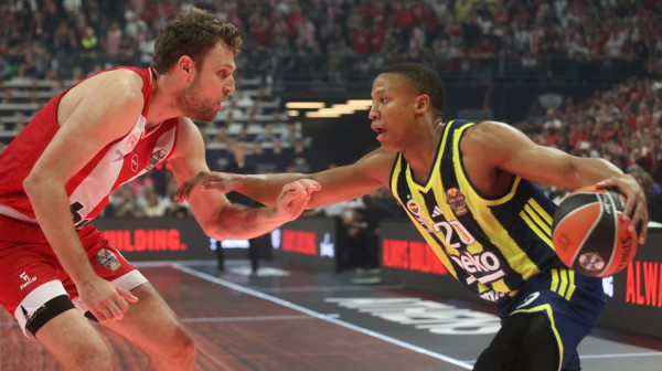 Vezenkov u MVP modu, Olimpijakos bliži finalu!