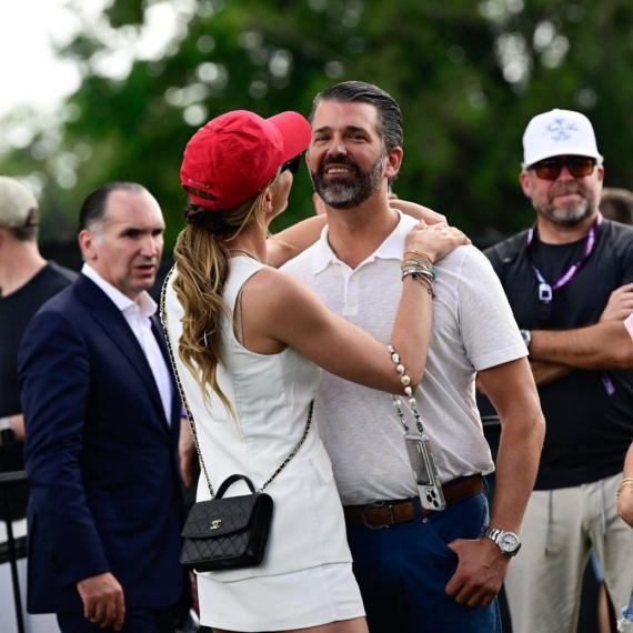 Oženio se Donald Tramp Mlađi: Njegova draga neće nositi prezime Tramp FOTO