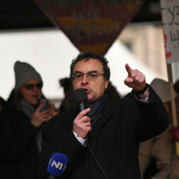 Sve se znalo unapred; Bakić jutro pre Slavije najavio nasilje VIDEO