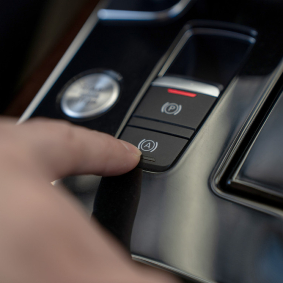 Mnogi vozači ignorišu ovo dugme u automobilu, a može znatno olakšati vožnju