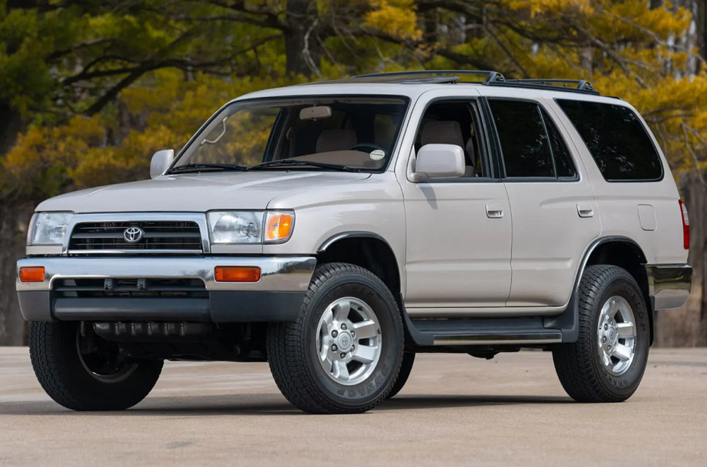 Toyota stara 30 godina prodata skuplje nego potpuno novi model FOTO