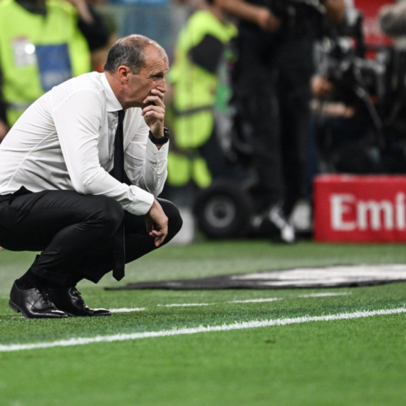 Milan u haosu: Alegri na ivici otkaza, navijači napali Ibrahimovića