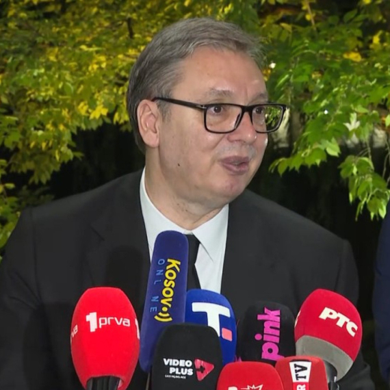 Vučić: "Si je prvi put lično orden uručio Putinu, pa meni"; "Naša poseta je prva vest u kineskim medijima"