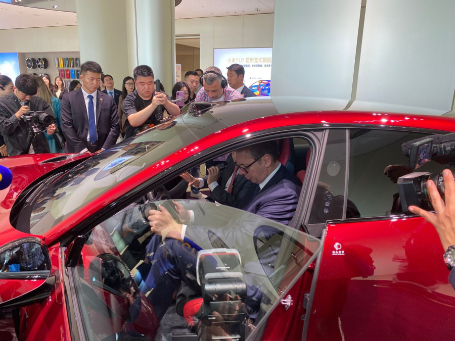Third day of historic visit to China; Aleksandar Vucic visits Xiaomi factory; Strong messages from Beijing